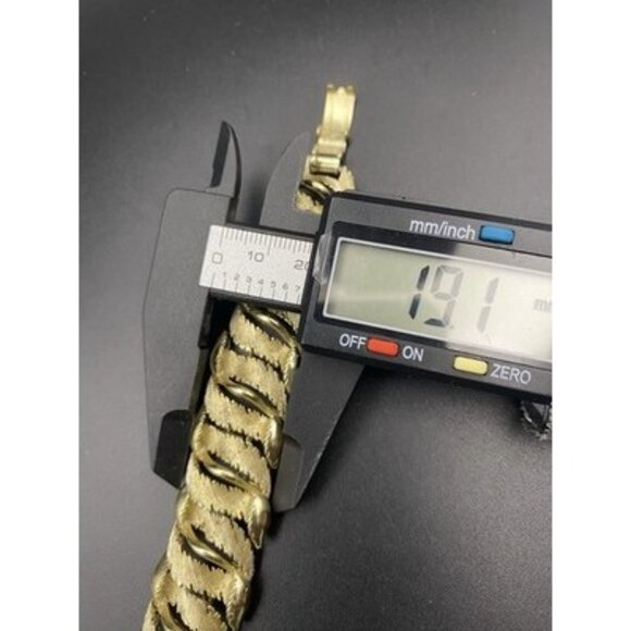 Vintage Lisner Gold Tone Leaf Link Bracelet 7x.75" Textured Feather Foldover - Picture 14 of 15